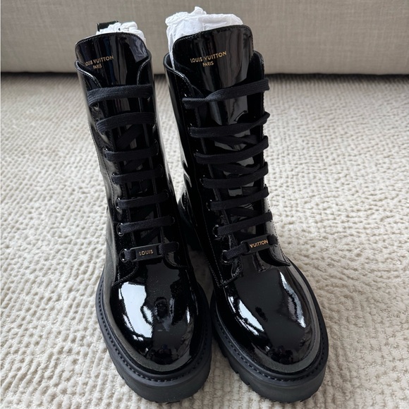 Louis Vuitton Territory Flat Ranger Boots - Picture 9 of 12